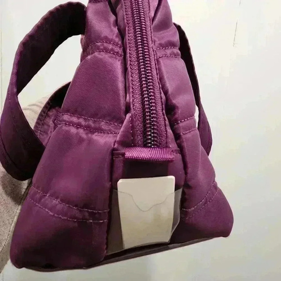 Lug Insulated Lunch Box Orchid Color Size 9x9x6 - Picture 5 of 7